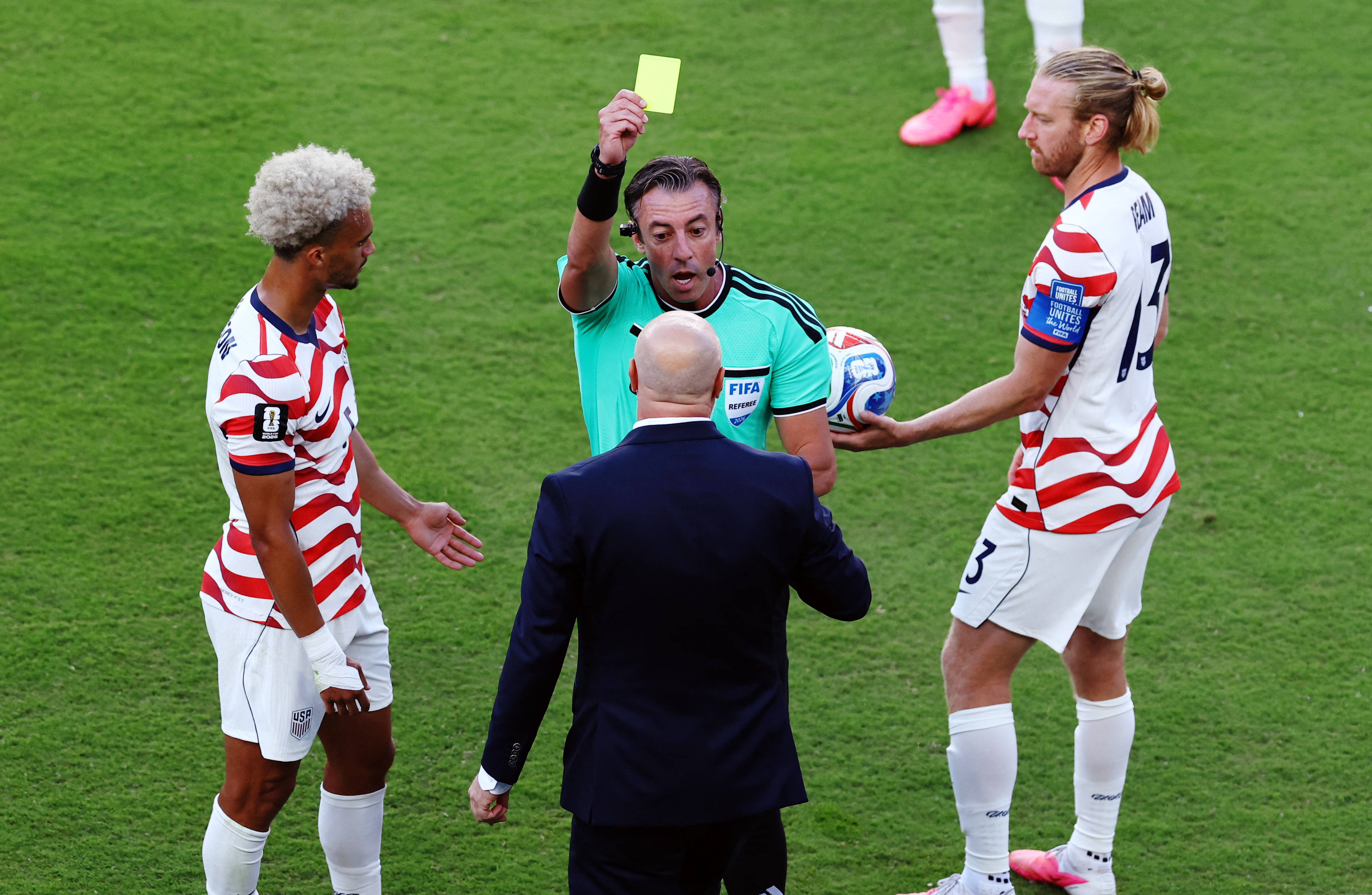 2-0��10������սʤ���� ��ӭս��ŷ�޺�ħ��