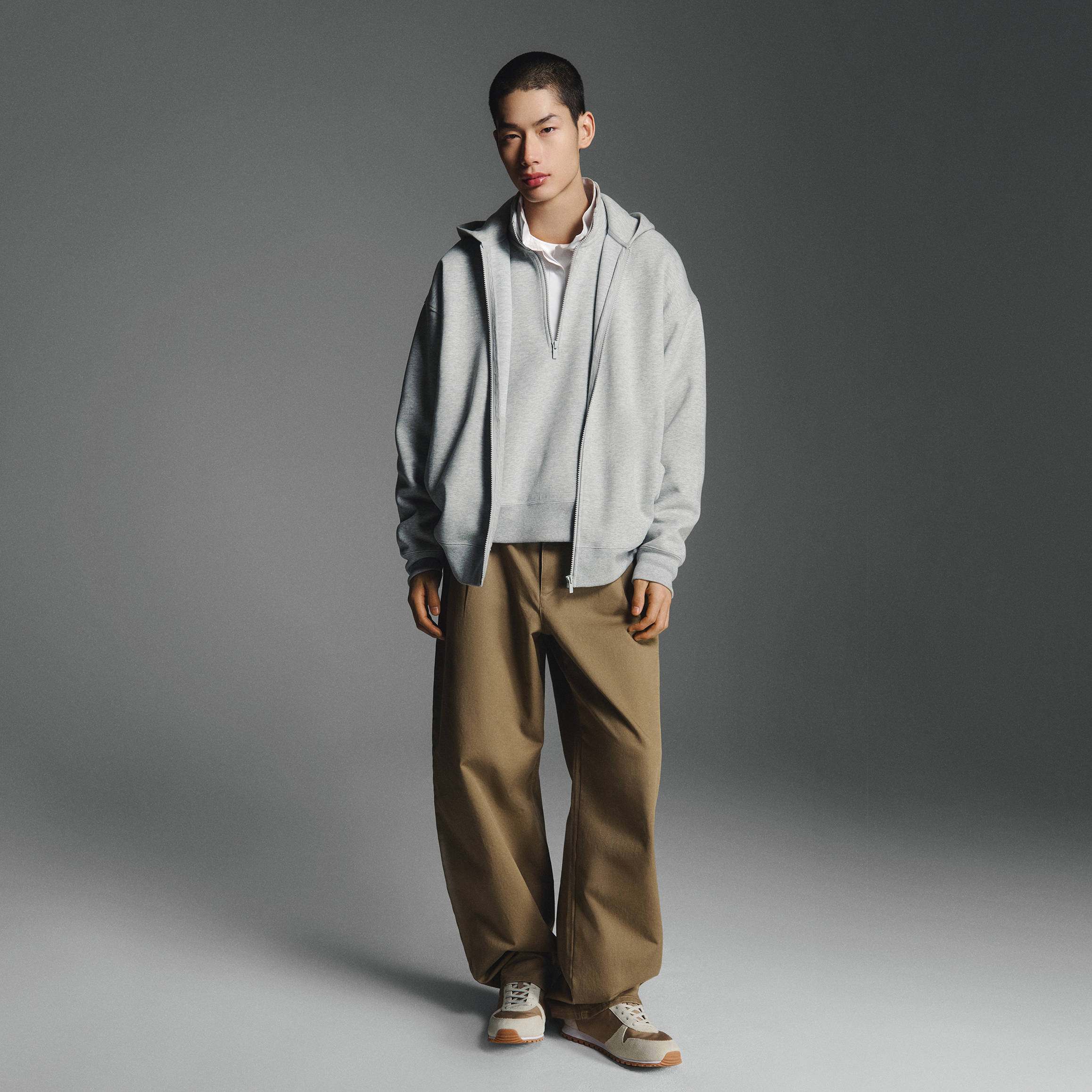 UNIQLO_FW26_SHOT6_1065_1x1_LR.jpg