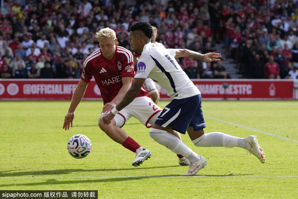 英超-三轮不胜！马尔穆什错失单刀 热刺0-0诺丁汉森林