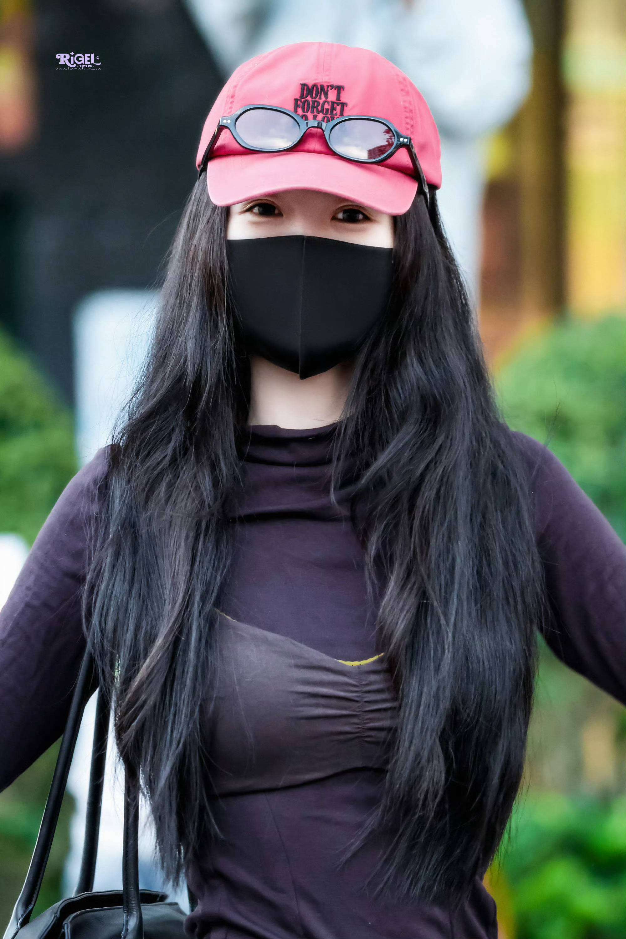 点击图片看原样大小图片