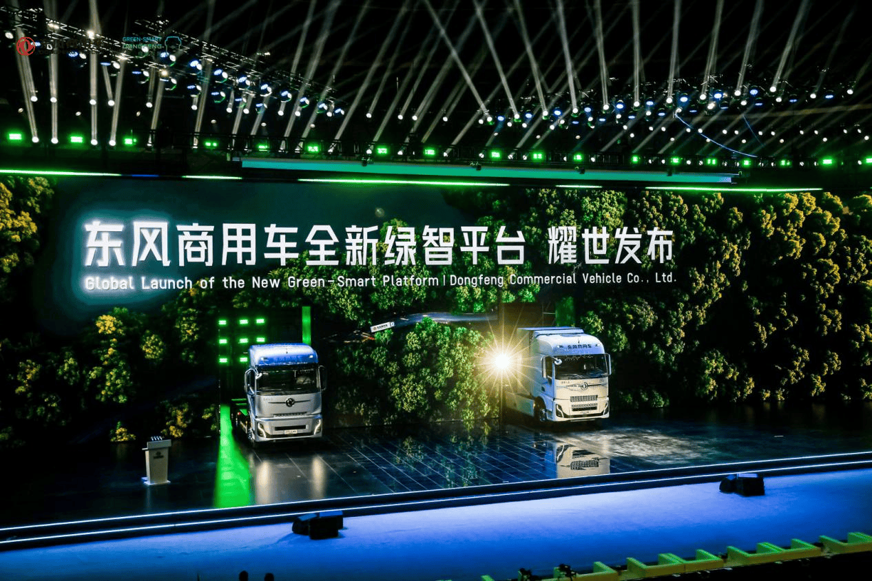 六边形战士再进化！东风天龙GX Super牵引车，绿智平台同源赋能干线燃油重卡