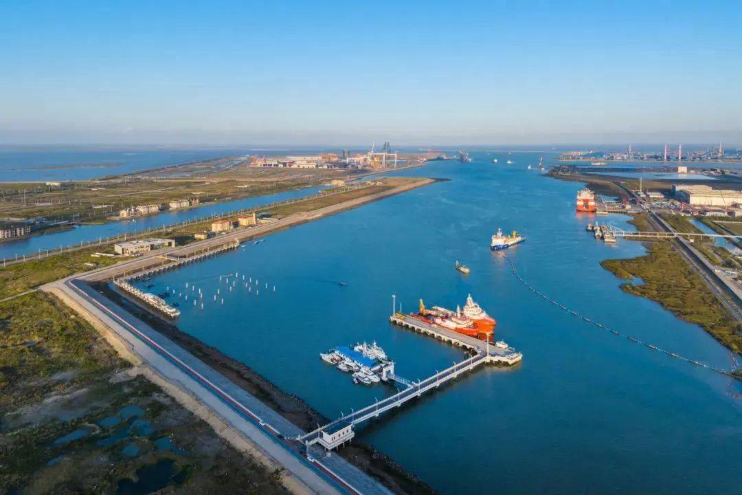 洋呂鐵路建成通車.通州灣港區河海交界水域劃分為相當a級航區獲批.