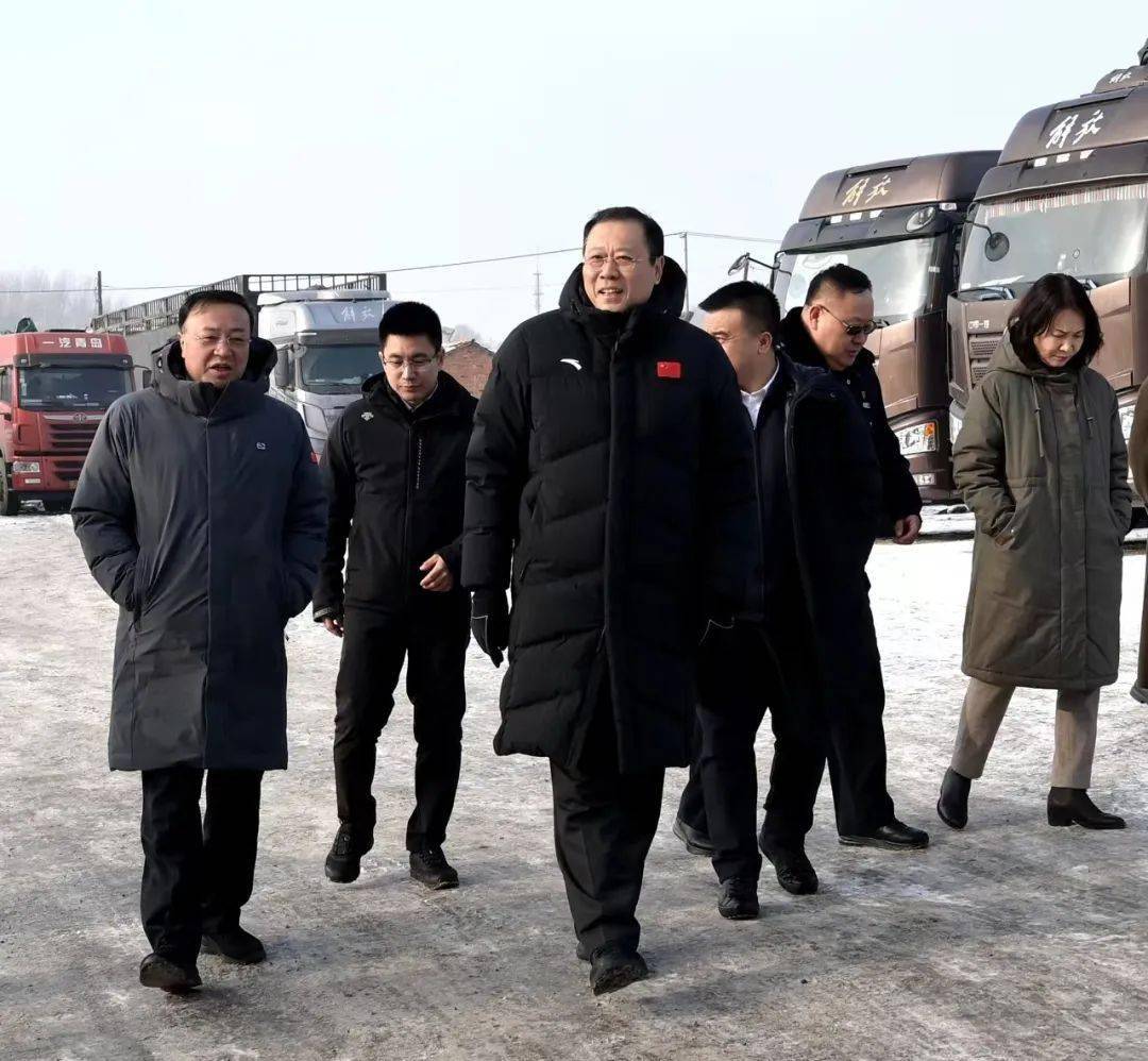 程宇调研市区停车场,公厕等市政设施建设使用情况_群众_市民_辽源