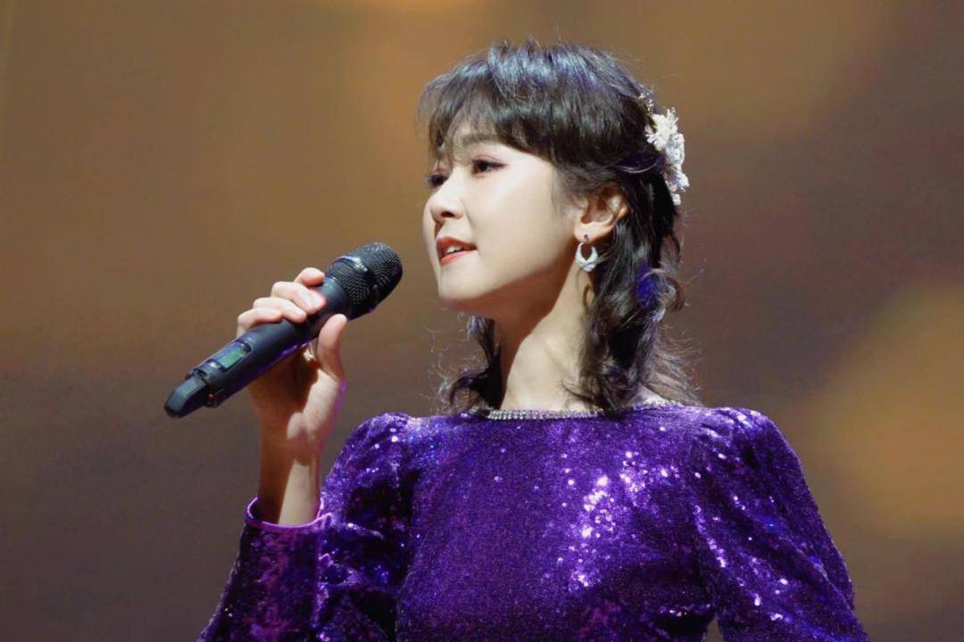 现已开售 | "邓丽君歌曲最佳传承人"——陈佳2024个人巡回演唱会_演出
