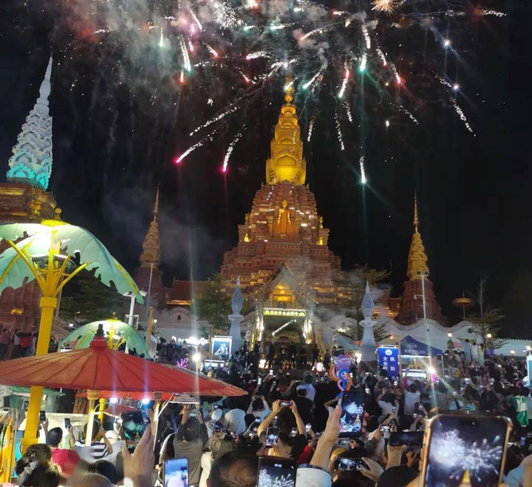 西双版纳风情之一(感受亚洲最大的夜市)_本溪_星光_老挝