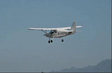 中國自主研製電動飛機首飛成功_通用_運動_輕型