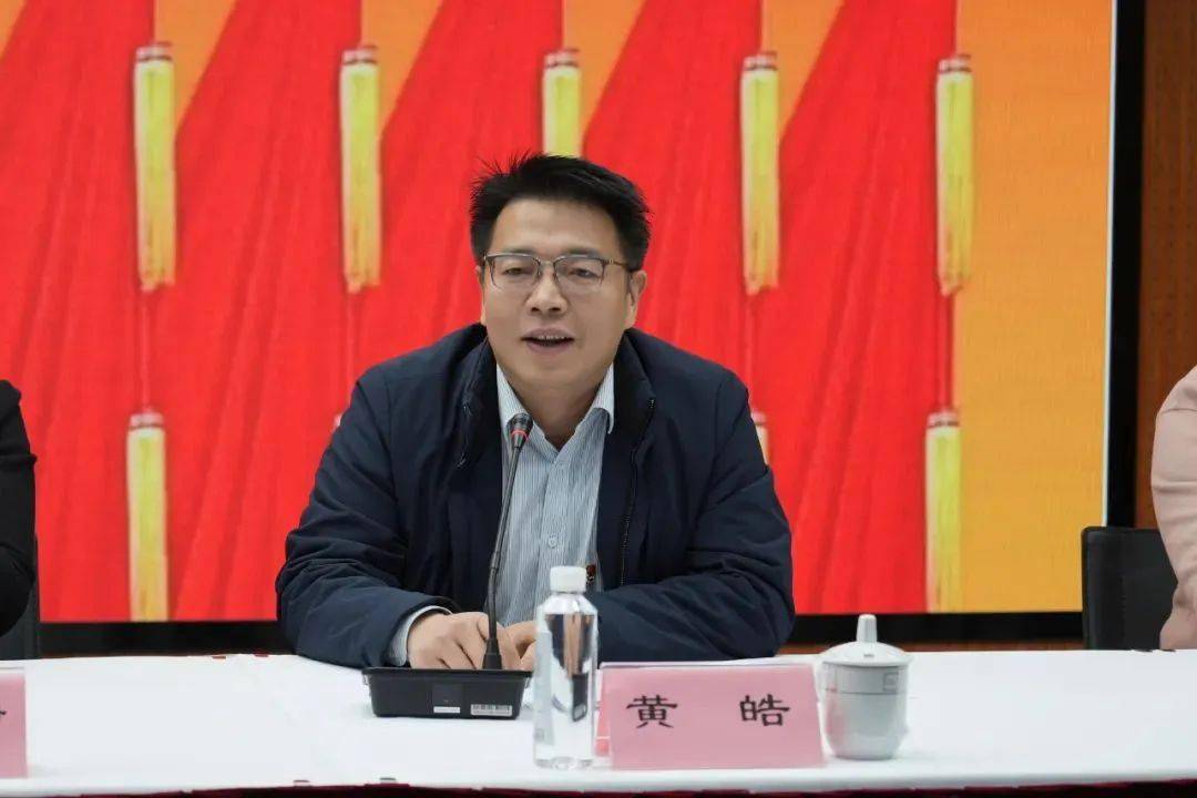会上,赖雄伟指出,高安市驻沪流动党员党总支的成立标志着高安市委在