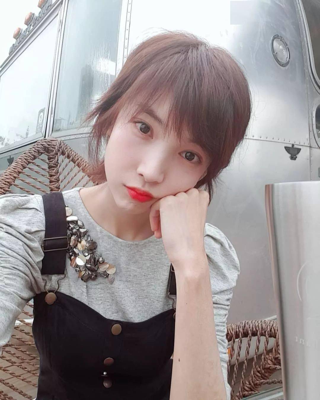 碎发发型图片 直发