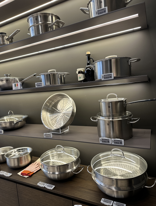 做梦没想到,能让「厨具爱马仕」破了价!