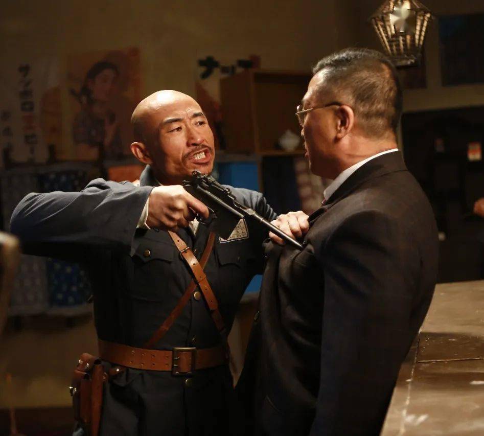 《决战江桥》正在热播 李幼斌领衔出演再"亮剑"