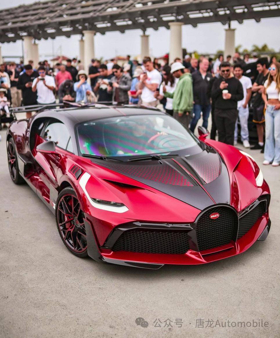 【hyper鉴赏】亿元布加迪divo是一款在车迷聚会上引起轰动的超级跑车