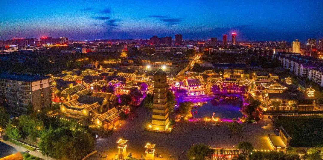 札岭速龙滑雪场aaa级旅游景区(10家):新安有生工矿景区,连宝河大峡谷