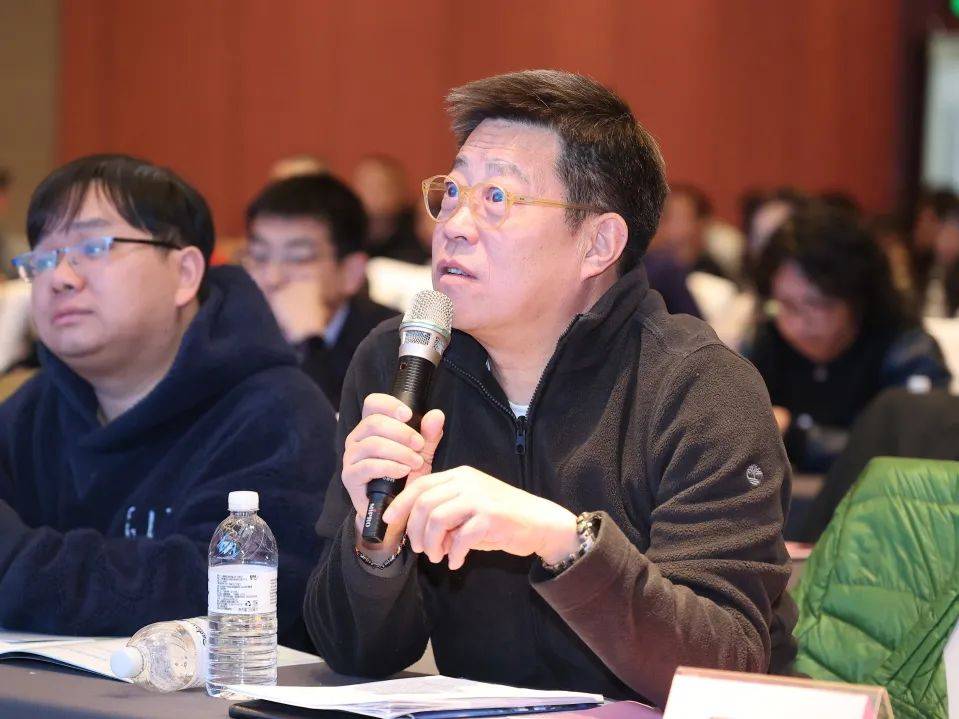 曹路镇副镇长唐维维致辞,表示曹路镇将持续深化"两湾驱动,产城融合