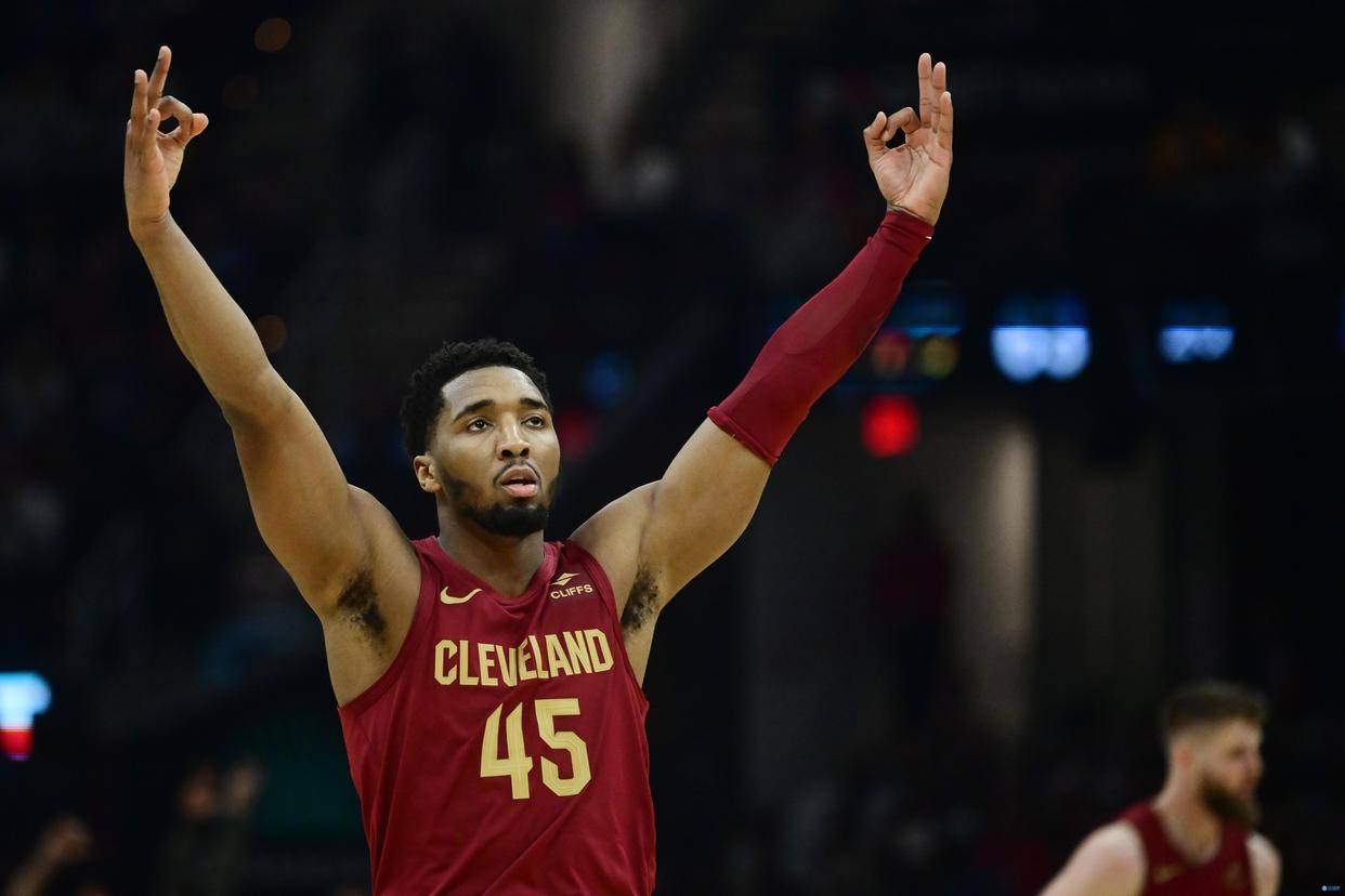 米切尔:我很乐意来巴黎参加奥运会 这是座充满激情的篮球城市_骑士