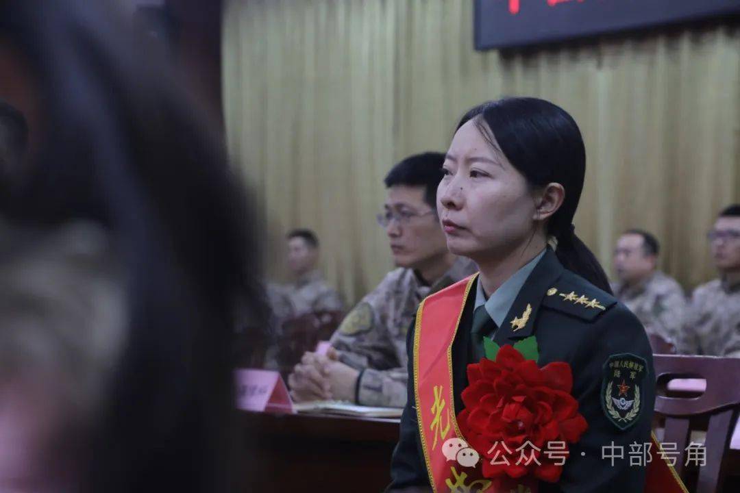 第82集團軍某旅舉行軍官退役儀式_軍營_使命_軍旅