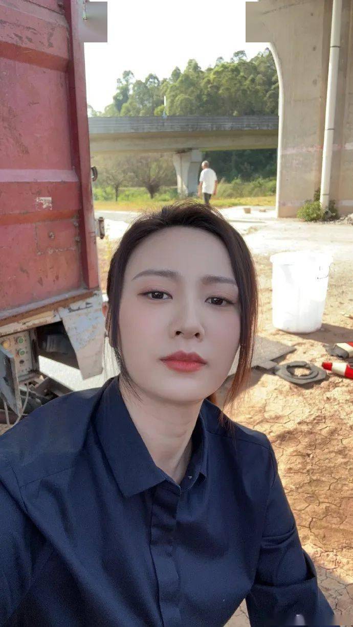 新剧担正女主角!造型曝光与陈山聪有感情线_朱朱_朱晨丽_剧中