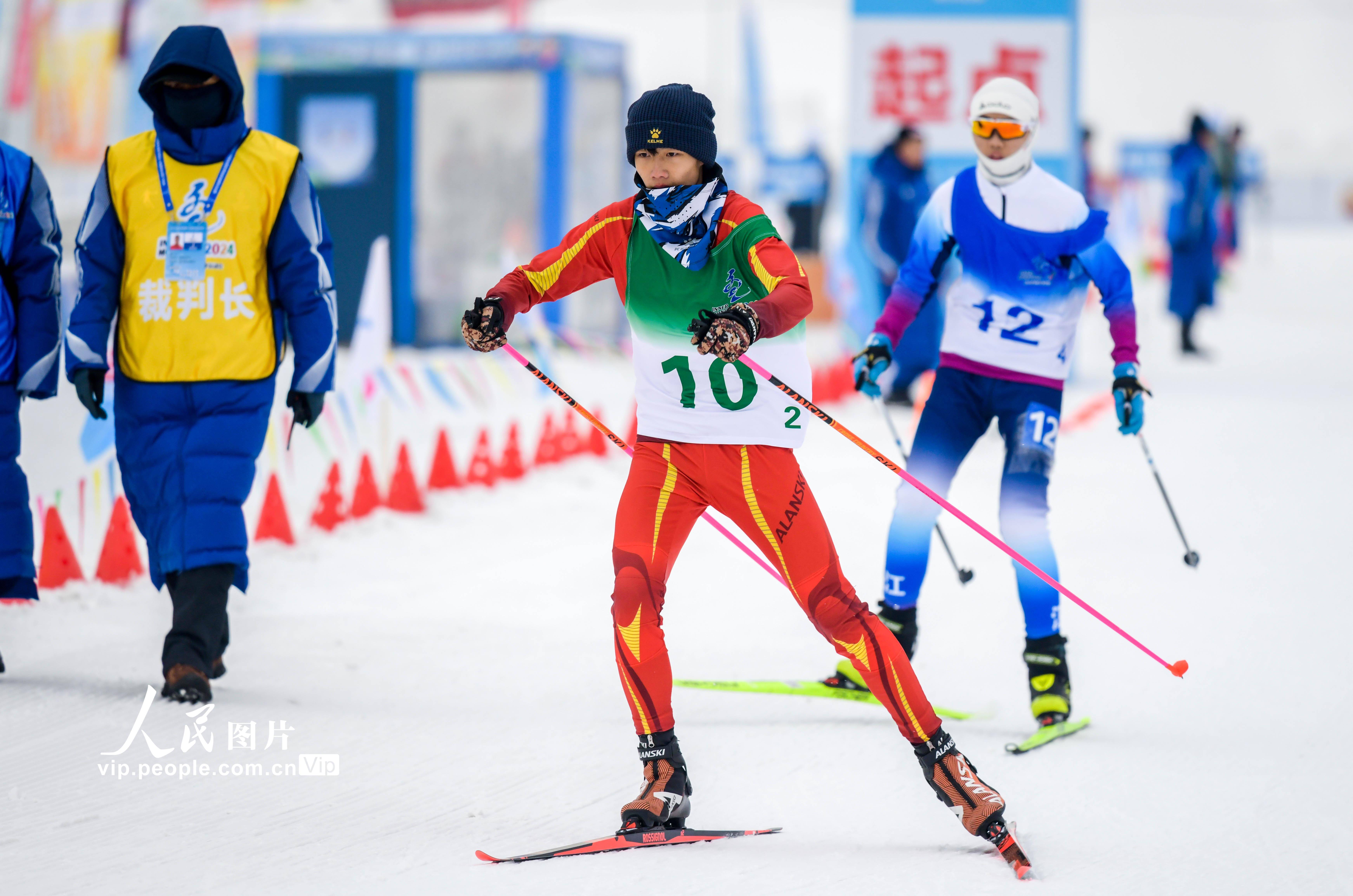 内蒙古呼和浩特:第十四届全国冬季运动会群众比赛开赛