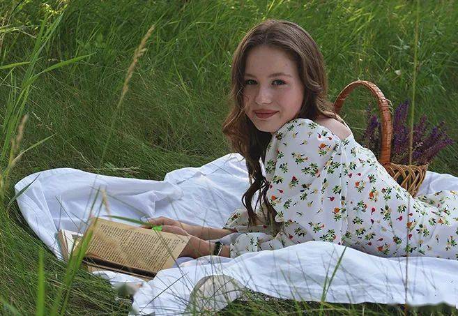 文/伴读君来源:睡前伴读(svipcc365)真正的好丈夫从来不"帮"老婆带