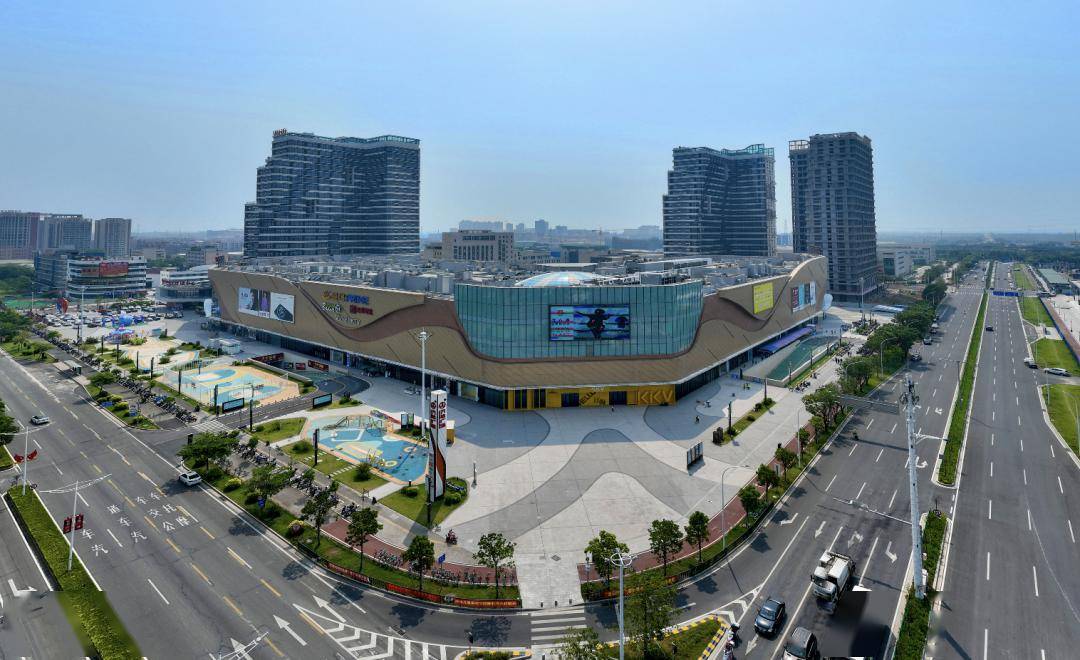 年桔,对联,节日喜庆用品,手工艺品等地点:江海万达广场门前空地时间