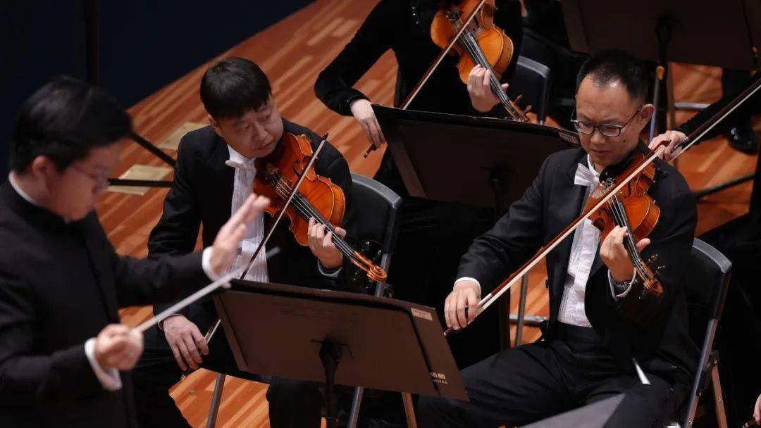 浪漫交响——昆明聂耳交响乐团携手钢琴家罗维绘就琴音画境_乐季_作品