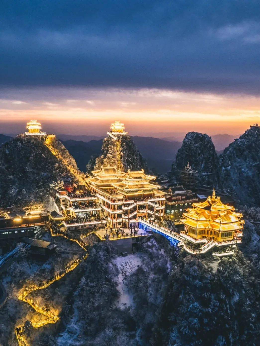 今年冬天总要去一趟老君山吧!