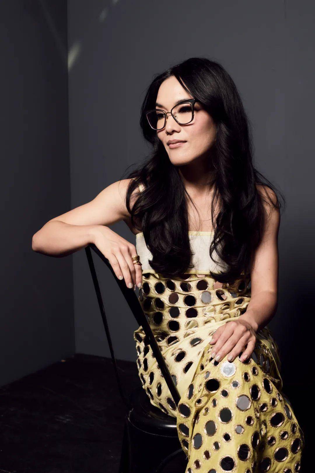 "怒呛人生"的黄阿丽,活成了大女主_东亚_amy_父亲