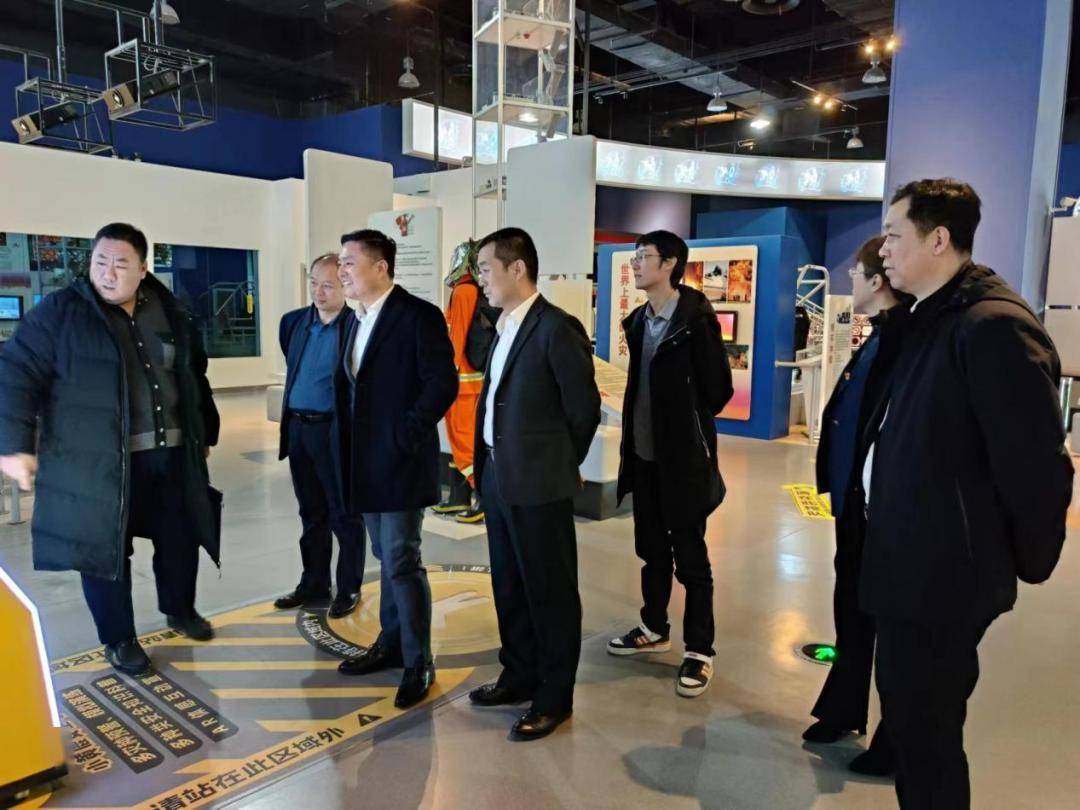 辽宁省地震局局长杨振宇赴辽宁省科技馆调研_科普_领域_监测