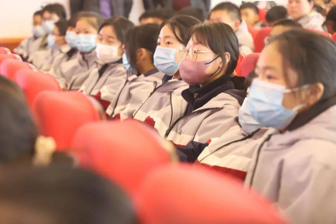 衢州保利大剧院空降兴华中学——快来感受这一场视听盛宴吧!