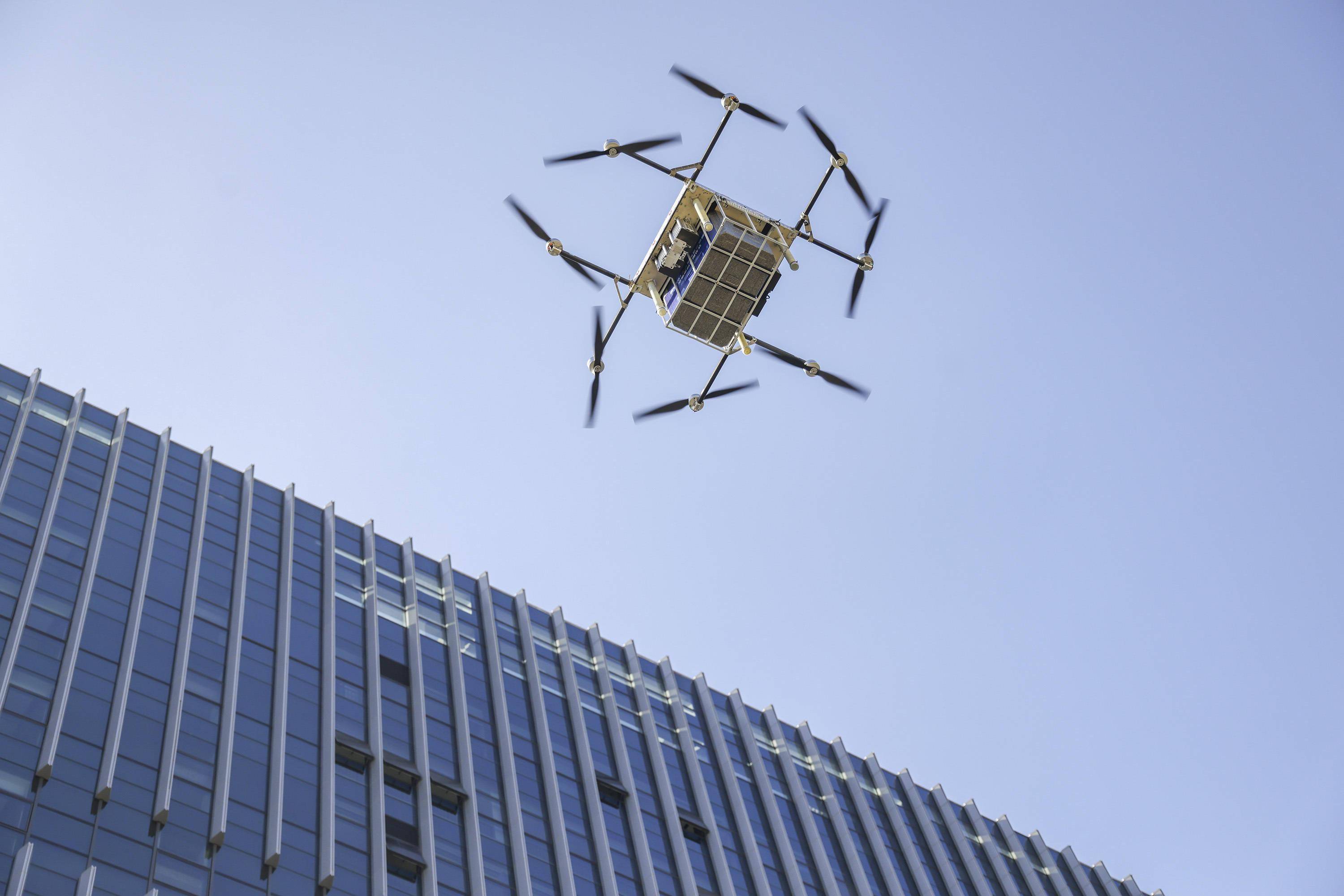 "低空 医疗",振翅高飞_血液_运输_无人机