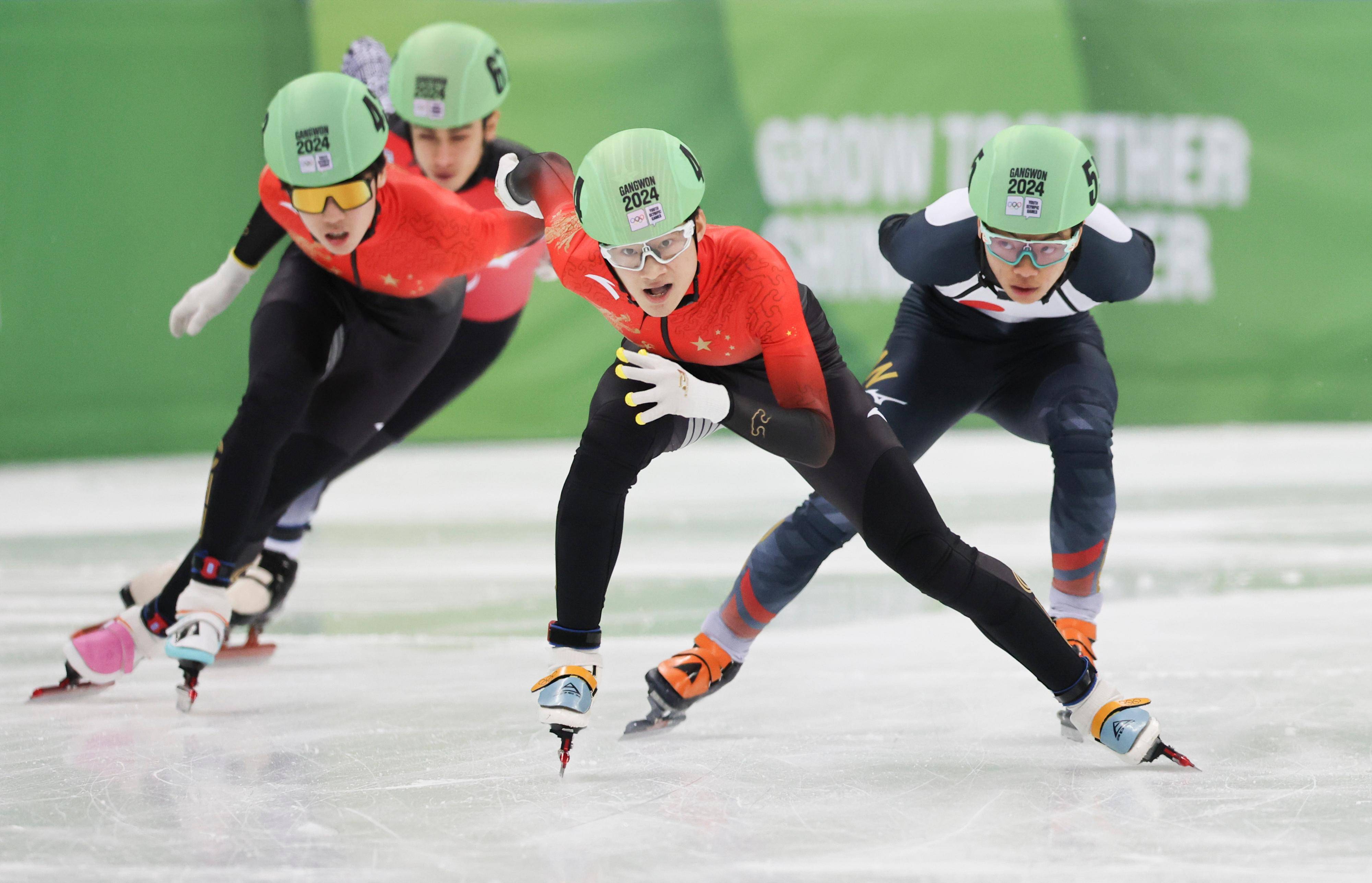 张心喆夺得冬青奥会短道速滑男子1000米冠军