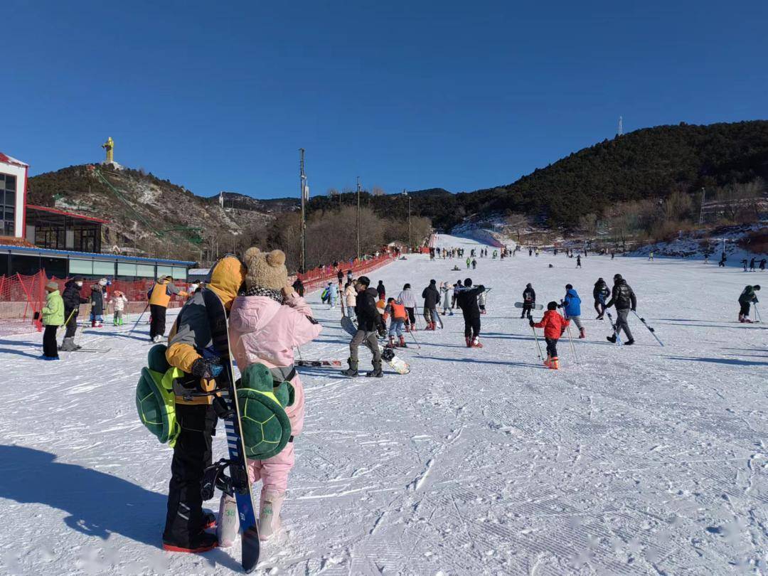 太行风情滑雪场电话图片