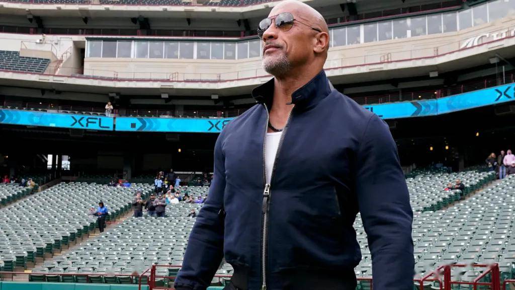 wwe发布重磅通知,巨石强森成董事会成员,罗曼冠军又稳了!