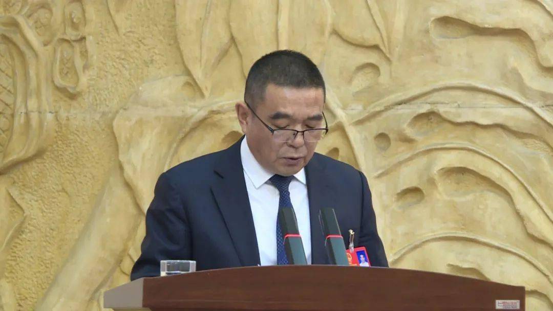 莫力达瓦达斡尔族自治旗第十四届人民代表大会第三次会议开幕_建设