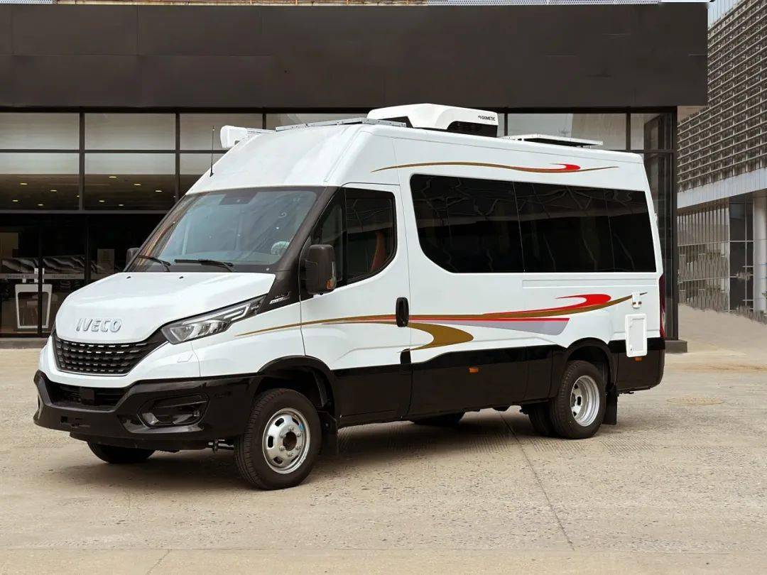 霍夫勒仁者,豪华内饰独立厨卫,智能电动语音控制,诠释豪华商旅房车新