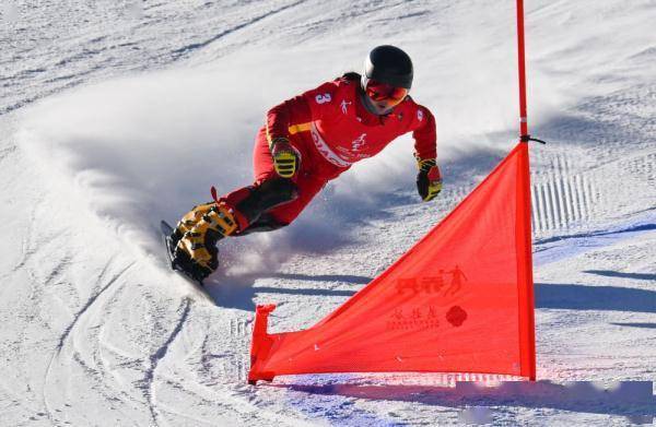 牛佳琪全冬會單板滑雪平行大回轉三連冠_比賽_選手