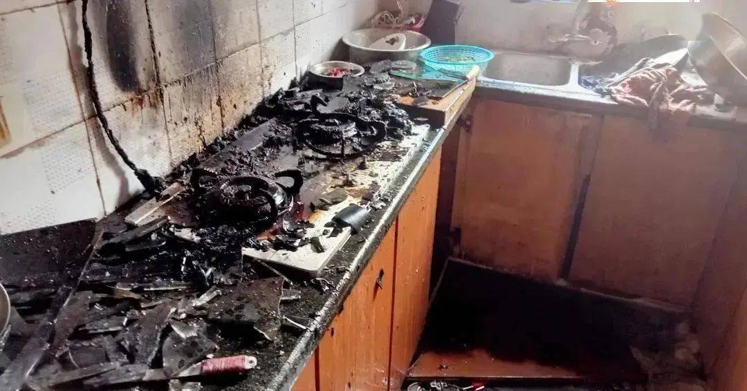 花式"炸"厨房多发,警惕厨房起火"帮凶"!_火灾_食用油_居民