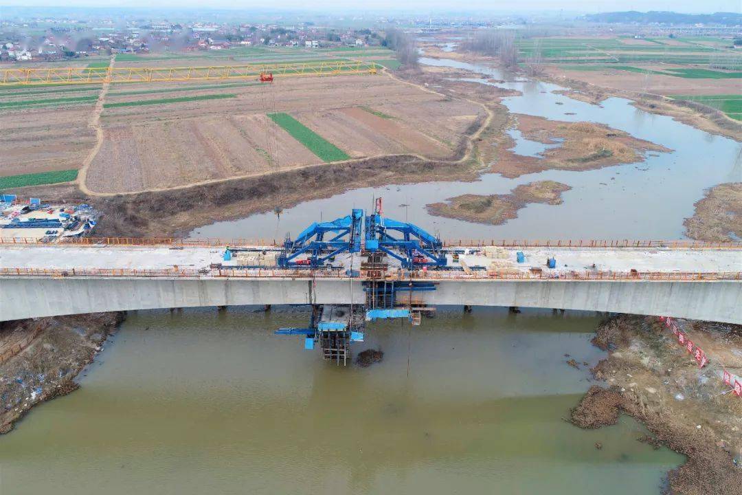 沪渝蓉高铁漳河特大桥顺利贯通_施工_工程_武汉