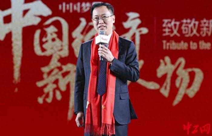 贾少谦:大数据、人工智能正引领中国企业创造新的发展机遇