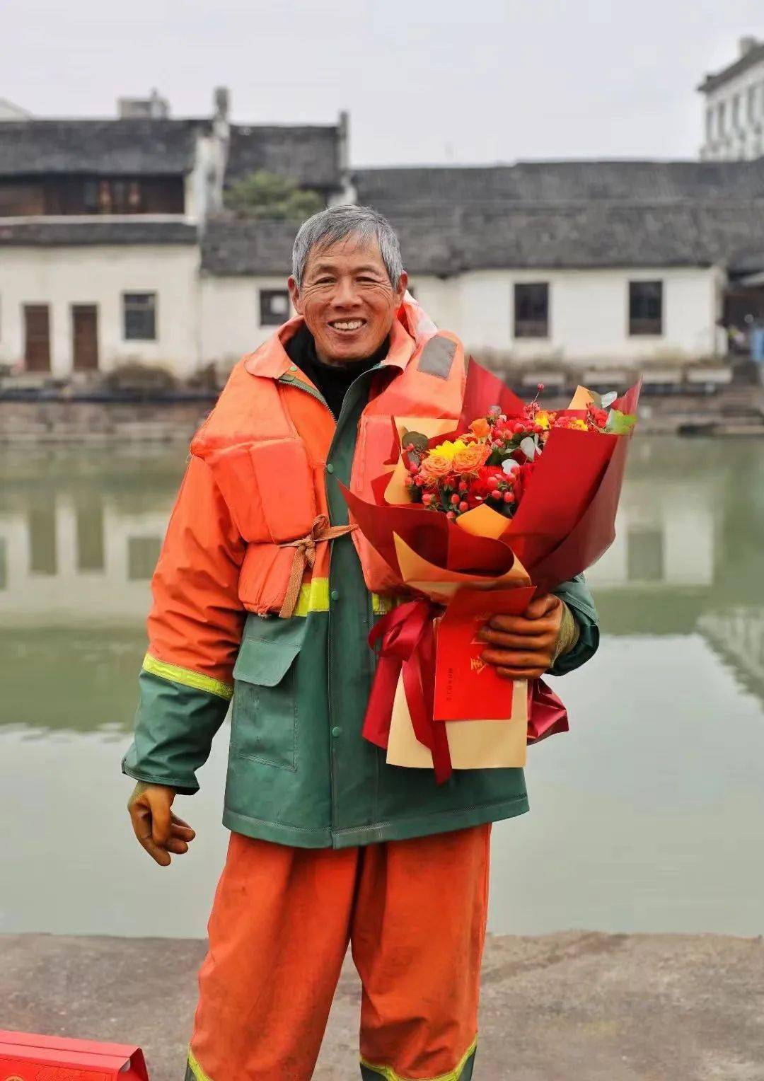 桐乡这位大爷了不起!_徐水根_墨墨_婴儿