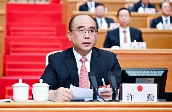 黑龙江省十四届人大二次会议胜利闭幕_发展_许勤_政治