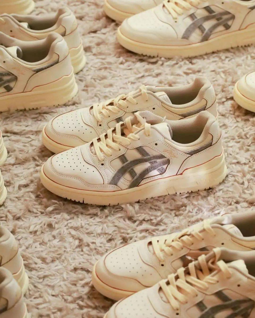复古做旧，Asics新合作又轮到这款鞋型了？_Foxtrot_Logo_微博