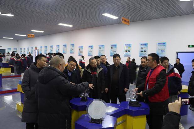 长阳二中校长分享科普进校园经验.
