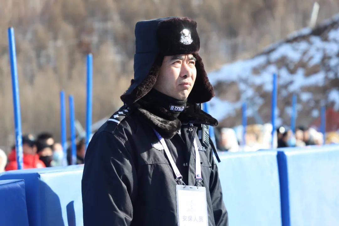 据介绍,作为此次参战"主力军",喀喇沁旗公安局实行"倒班制,错时制"