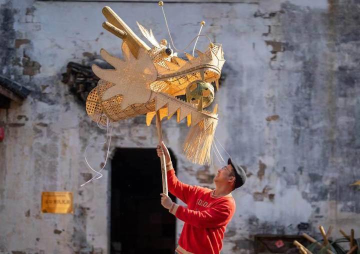 寻龙丨龙年的龙游,40万亩竹海边上,有条10米长的竹编龙_龙的_姜鹏