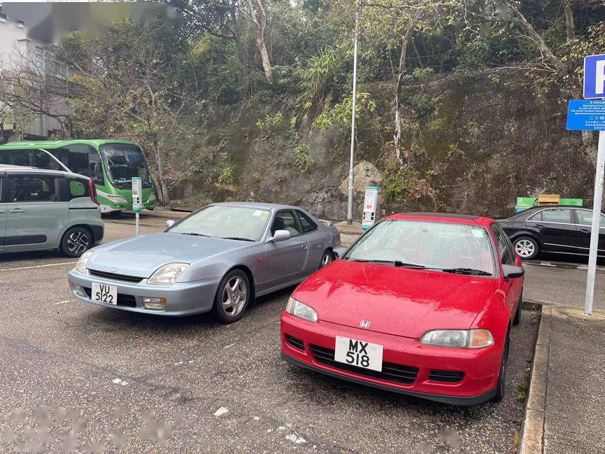 本田prelude披露和兩門思域sirnismo版本的r35這三臺gtr跟我們的扯佑