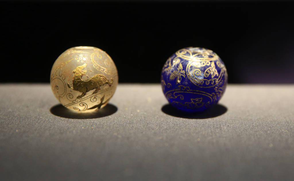 福州雨田古代玉器博物馆 上百件饰品跨越古今展现珠饰文化_中国_图片