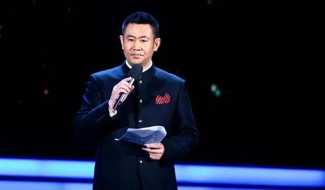 央视知名主持人退休6个月突然离世,工作34年名下无房,临终遗言令人泪