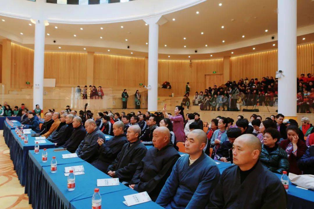 《祖国万岁》▲小组唱:《送别》▲排舞:《七朵莲花》▲小组唱:《忏悔