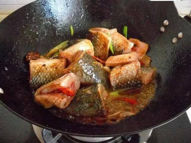 仙人岛筏钓梭鱼,力量是淡水鱼的几倍,一人一天能钓三四十条_筏子_地方