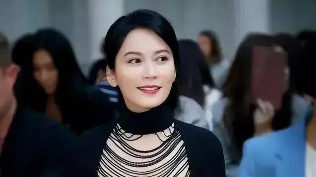 在听到这个问题时,俞飞鸿这边直接表示:"解决生理需求,又不是一定要靠